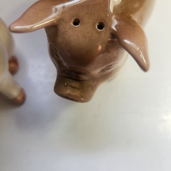 Vintage Pig Salt and Pepper Shakers Made in Japan 1982 Farmhouse Kitchen - Picture 14 of 14